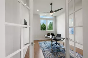 7913 Floracita Ln, Austin, TX 78735 - Photo 5