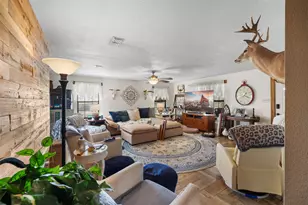 7393 N State Hwy 80, Nixon, TX 78140 - Photo 9