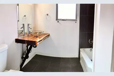 1111 E 2nd Street, Austin, TX 78702 - Photo 9