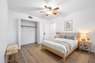 806 E 13th St, Georgetown, TX 78626 - Photo 27