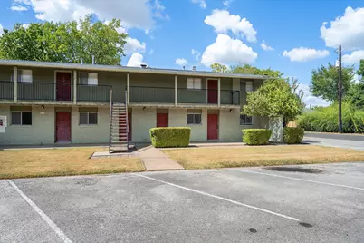 806 E 13th Street #102, Georgetown, TX 78626 - Photo 31
