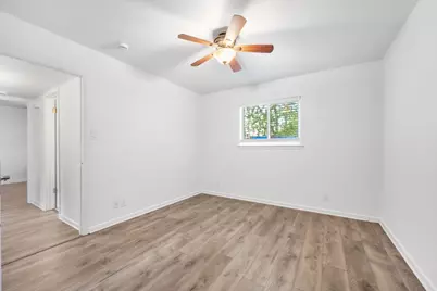 806 E 13th Street #102, Georgetown, TX 78626 - Photo 25