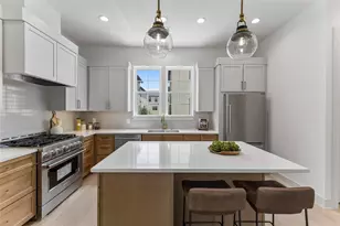 2209 Woodland Ave, Austin, TX 78741 - Photo 9