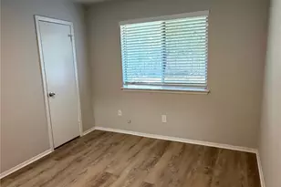 12218 Dundee Dr, Austin, TX 78759 - Photo 5