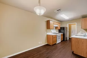 196 Goddard Dr, Kyle, TX 78640 - Photo 11