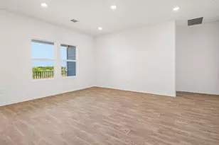 12204 Silverton Tree Bnd, Mustang Ridge, TX 78610 - Photo 5