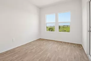 12204 Silverton Tree Bnd, Mustang Ridge, TX 78610 - Photo 11