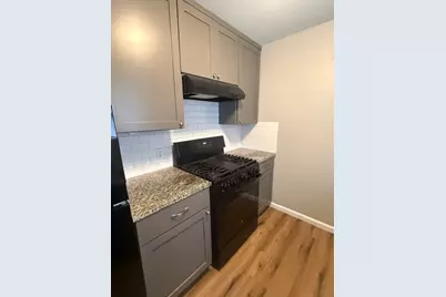 703 San Saba Street, Lockhart, TX 78644 - Photo 5