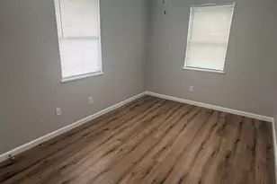 703 San Saba St, Lockhart, TX 78644 - Photo 7