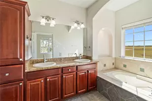 539 Colovista Pkwy, Bastrop, TX 78602 - Photo 21