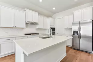 212 Royal Fern Rd, Hutto, TX 78634 - Photo 9