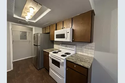 1305 Camp Craft Road #D, West Lake Hills, TX 78746 - Photo 3