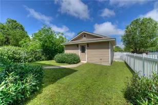 411 Haupt, Kyle, TX 78640 - Photo 13