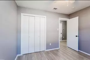 4900 E Stassney Ln, Austin, TX 78744 - Photo 13