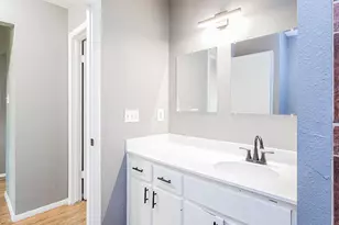 4900 E Stassney Ln, Austin, TX 78744 - Photo 17