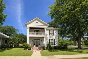 307 Burleson St, Smithville, TX 78957 - Photo 3