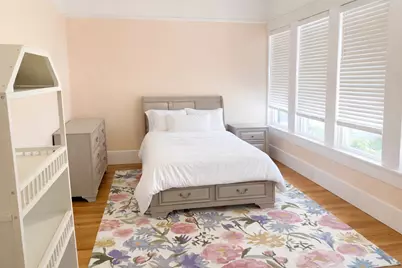 307 Burleson Street, Smithville, TX 78957 - Photo 9