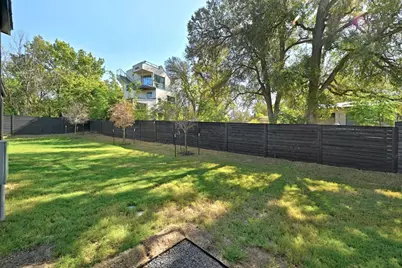 2303 Westworth Circle, Austin, TX 78704 - Photo 31