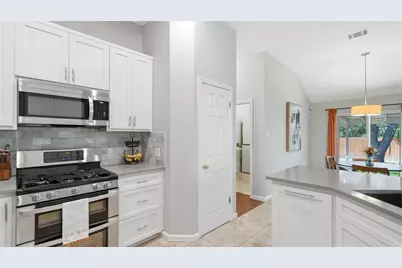 5513 Kayview Drive, Austin, TX 78749 - Photo 21