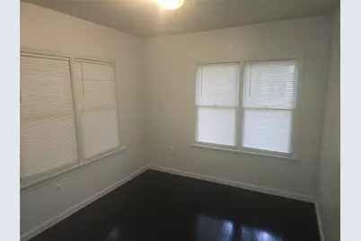804 Lexington Street, Taylor, TX 76574 - Photo 3