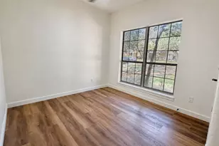 1605 Century Oaks Dr, Lockhart, TX 78644 - Photo 11
