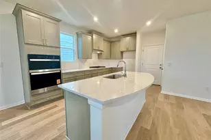 380 Young St, Buda, TX 78610 - Photo 5