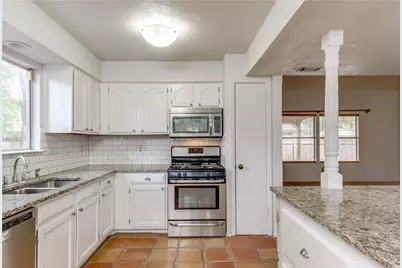 4200 Everest Lane, Austin, TX 78727 - Photo 7