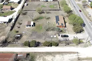 750 High Rd, Kyle, TX 78640 - Photo 37