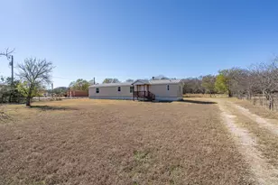 138 River Rd, Liberty Hill, TX 78642 - Photo 3