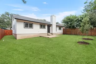 6807 Luckenbach Ln, Austin, TX 78729 - Photo 35