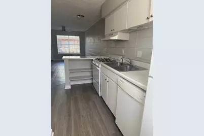 311 E 31st Street #103, Austin, TX 78705 - Photo 9