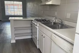 311 E 31st St, Austin, TX 78705 - Photo 9