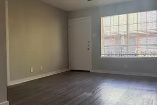 311 E 31st St, Austin, TX 78705 - Photo 5