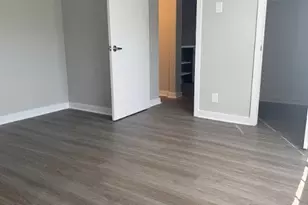 311 E 31st St, Austin, TX 78705 - Photo 17