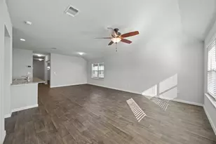 118 Rochester Ln, Hutto, TX 78634 - Photo 7