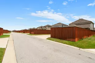 223 Flowers Ave, Hutto, TX 78634 - Photo 21