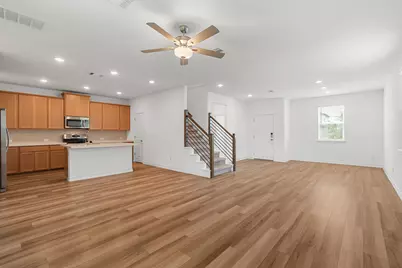 223 Flowers Avenue, Hutto, TX 78634 - Photo 7
