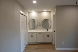 3100 Barnsley Dr, Austin, TX 78745 - Photo 17