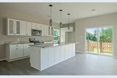 650 Canyon Circle Drive, Canyon Lake, TX 78133 - Photo 9