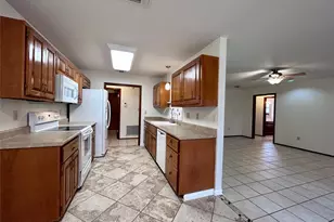 57 Woodcreek Dr, Wimberley, TX 78676 - Photo 5