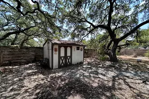 57 Woodcreek Dr, Wimberley, TX 78676 - Photo 23