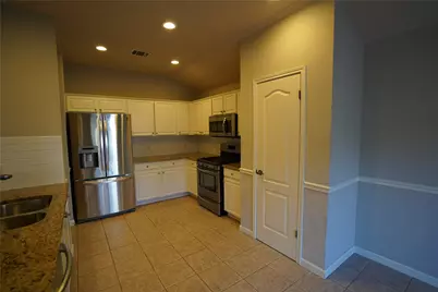 5702 Fitchwood Lane, Austin, TX 78749 - Photo 7