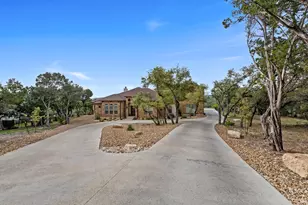 18817 Hidden Ridge Pl, Jonestown, TX 78645 - Photo 5