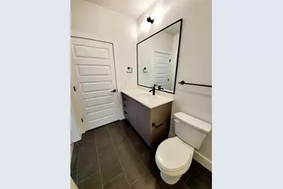 2220 Webberville Road #403, Austin, TX 78702 - Photo 7