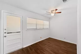 5400 Harmon Ave, Austin, TX 78751 - Photo 19