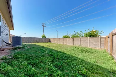 303 Abbey Lane, Lockhart, TX 78644 - Photo 7