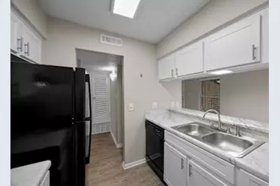 8810 Tallwood Drive #044, Austin, TX 78759 - Photo 17