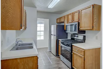 8118 W Gate Boulevard #B, Austin, TX 78745 - Photo 9