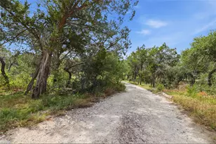 4640 Cottonwood Rd, Wimberley, TX 78676 - Photo 31