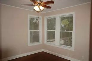907 E 38th St, Austin, TX 78705 - Photo 7